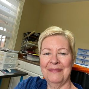 Meet your Posher, Cindy